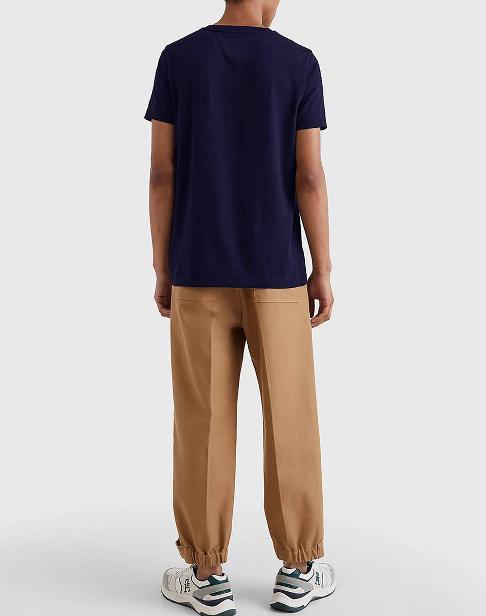 TOMMY HILFIGER BRAND LOVE SMALL LOGO TEE