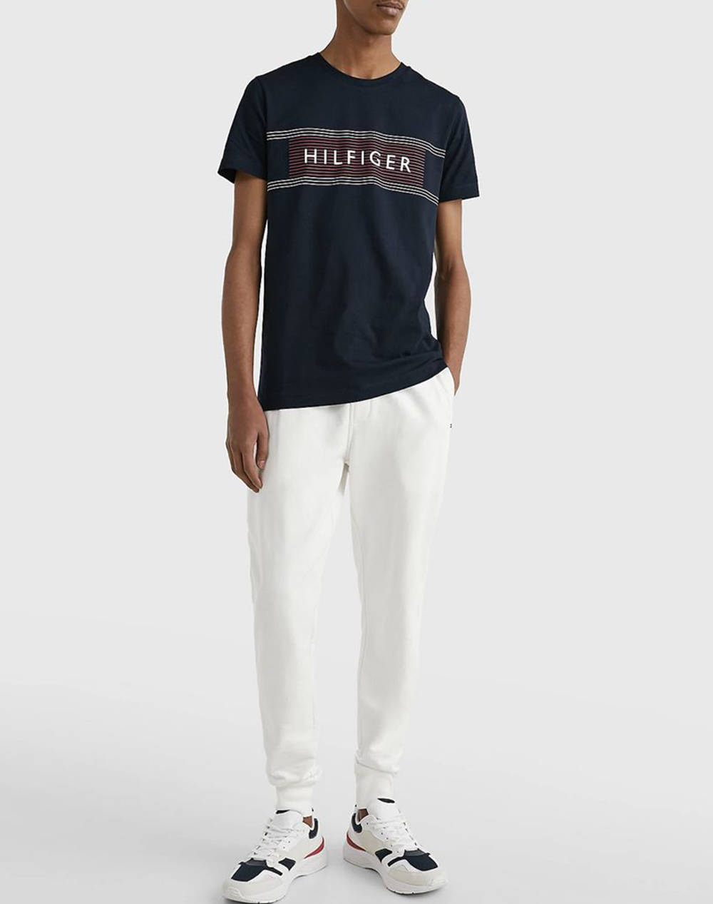 TOMMY HILFIGER BRAND LOVE CHEST TEE