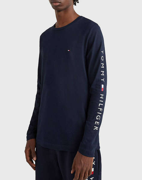 TOMMY HILFIGER T-SHIRT