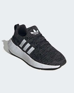 ADIDAS ORIGINAL Tenisky SWIFT RUN 22